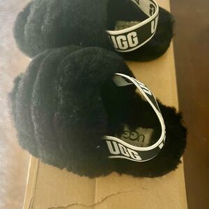 UGG Black Fuzzy Slides